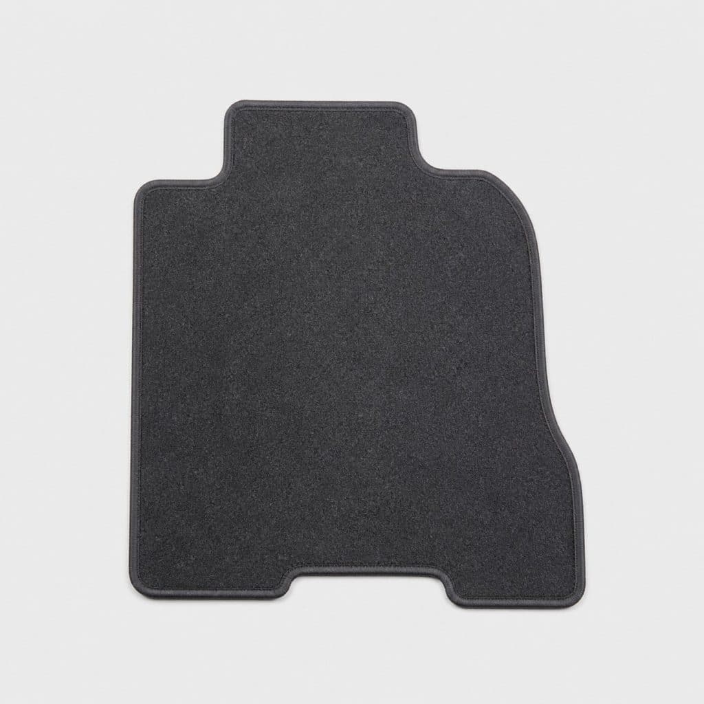 Tapis de sol textile en moquette présenté seul sur fond clair